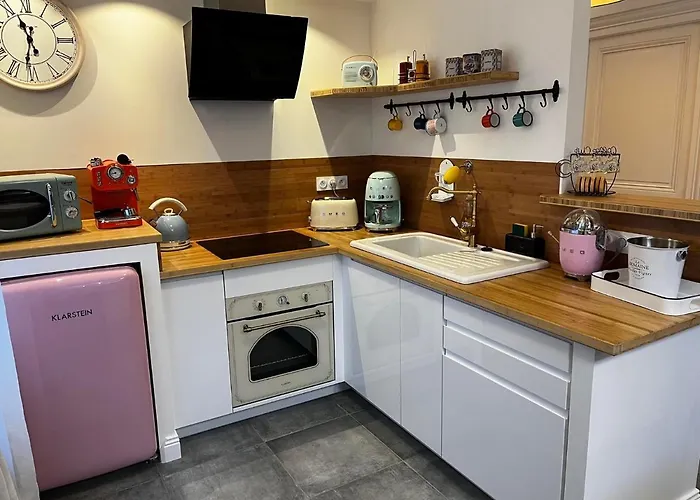 Apartment Le Marechal Duplex - Avec Jacuzzi - Hyper Centre Caen